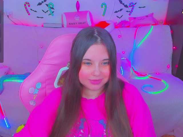 LittleKitsune's BongaCams show and profile