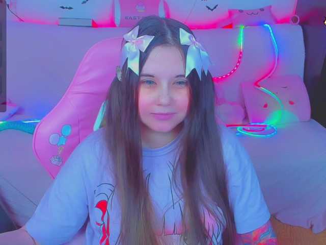 LittleKitsune's BongaCams show and profile