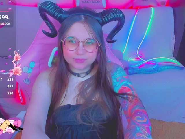 LittleKitsune's BongaCams show and profile