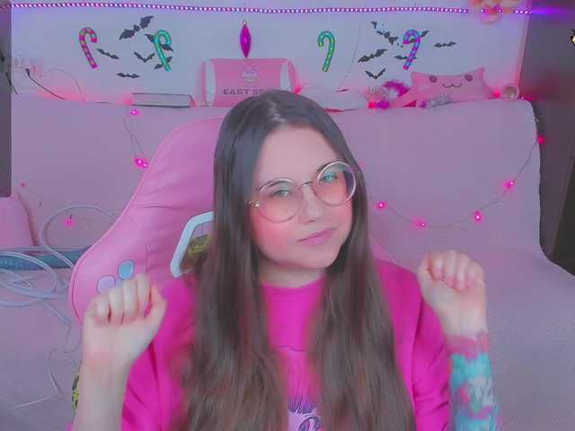 LittleKitsune's BongaCams show and profile