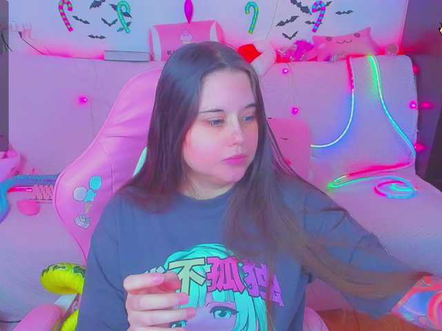 LittleKitsune's BongaCams show and profile