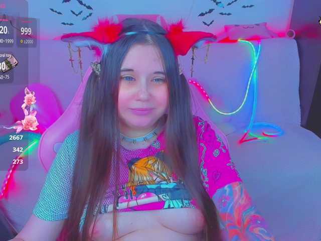 LittleKitsune's BongaCams show and profile