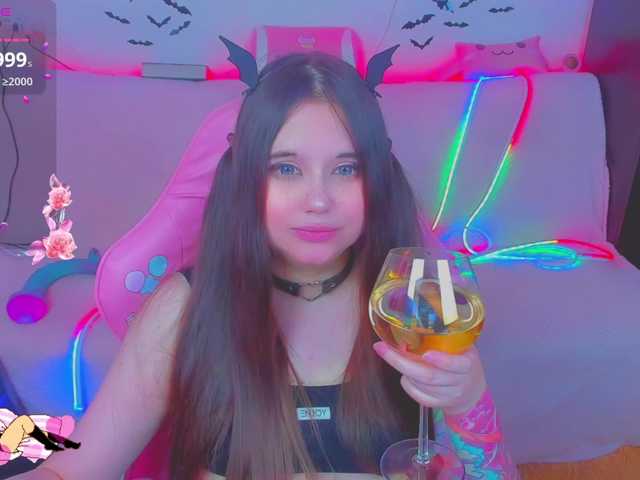 LittleKitsune's BongaCams show and profile