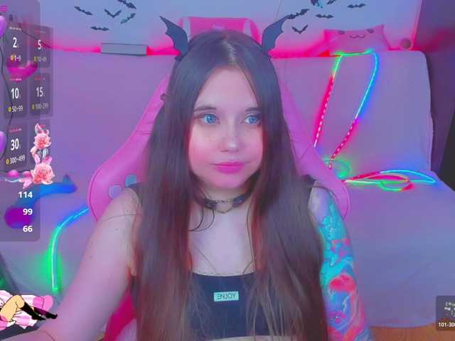 LittleKitsune's BongaCams show and profile