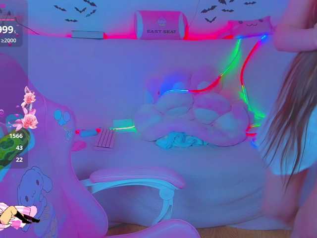 LittleKitsune's BongaCams show and profile