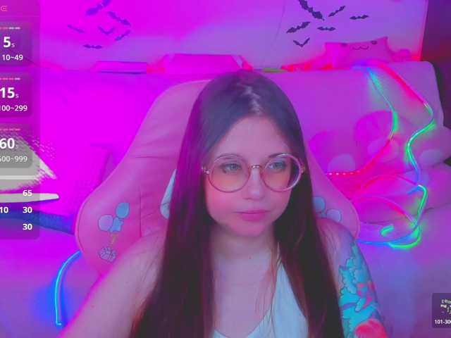 LittleKitsune's BongaCams show and profile