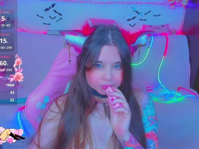 LittleKitsune's BongaCams show and profile