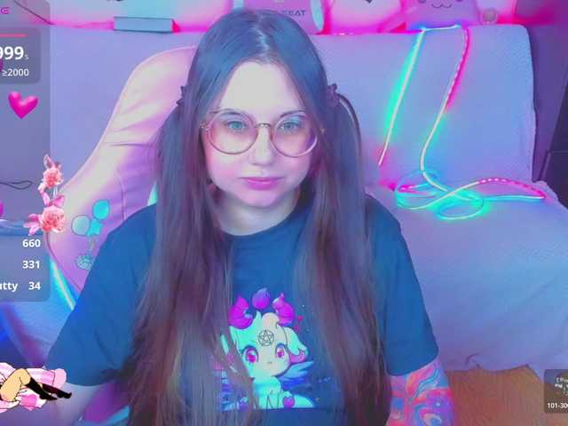 LittleKitsune's BongaCams show and profile