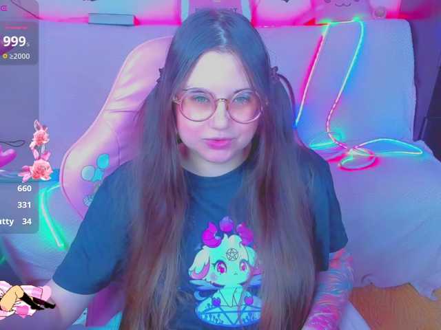 LittleKitsune's BongaCams show and profile