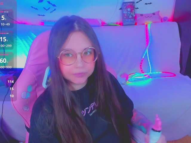 LittleKitsune's BongaCams show and profile