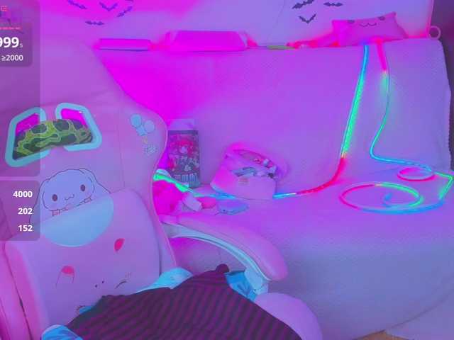 LittleKitsune's BongaCams show and profile