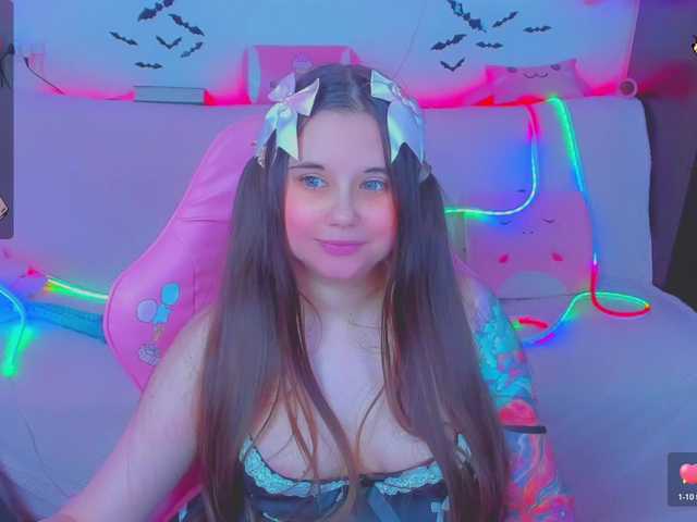 LittleKitsune's BongaCams show and profile