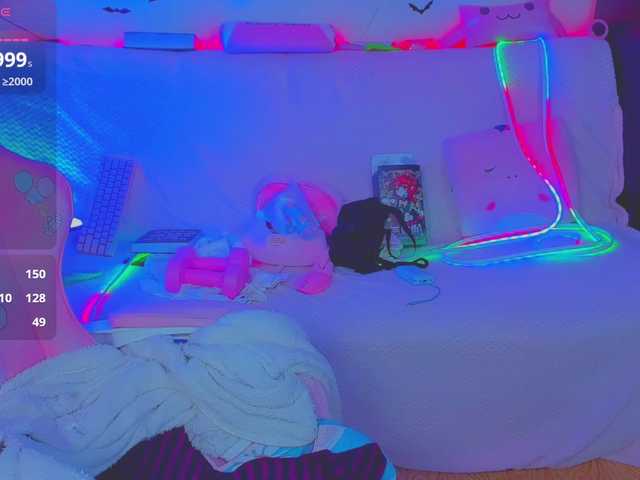 LittleKitsune's BongaCams show and profile