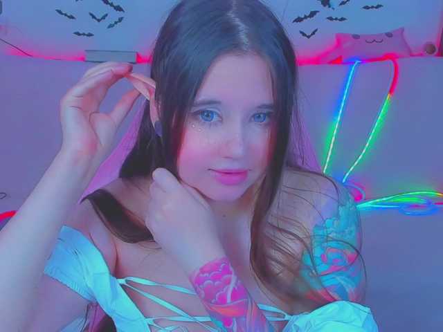 LittleKitsune's BongaCams show and profile