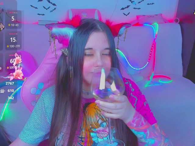 LittleKitsune's BongaCams show and profile