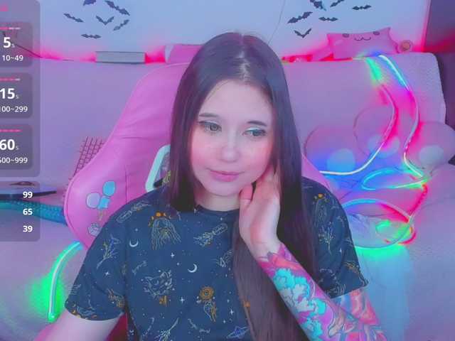 LittleKitsune's BongaCams show and profile