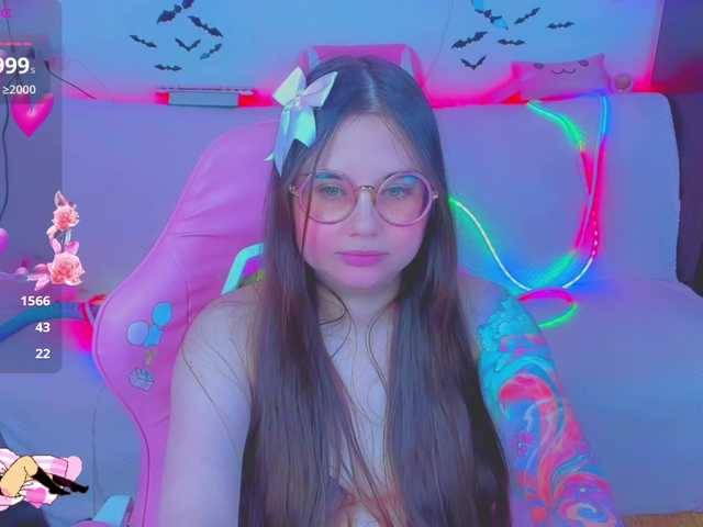 LittleKitsune's BongaCams show and profile