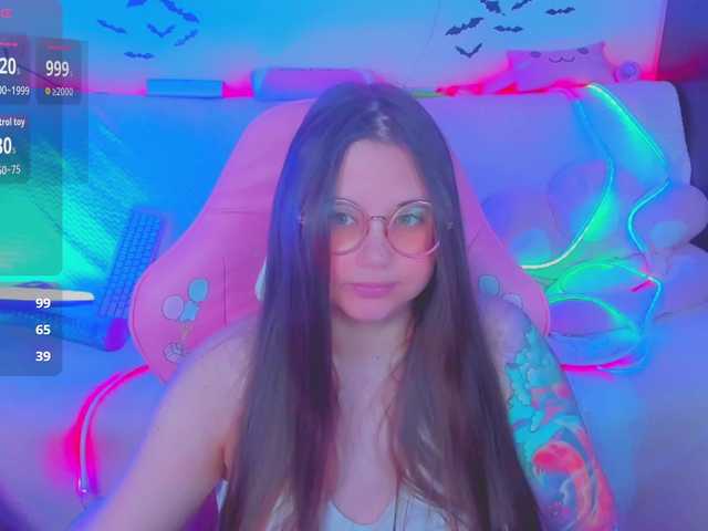 LittleKitsune's BongaCams show and profile