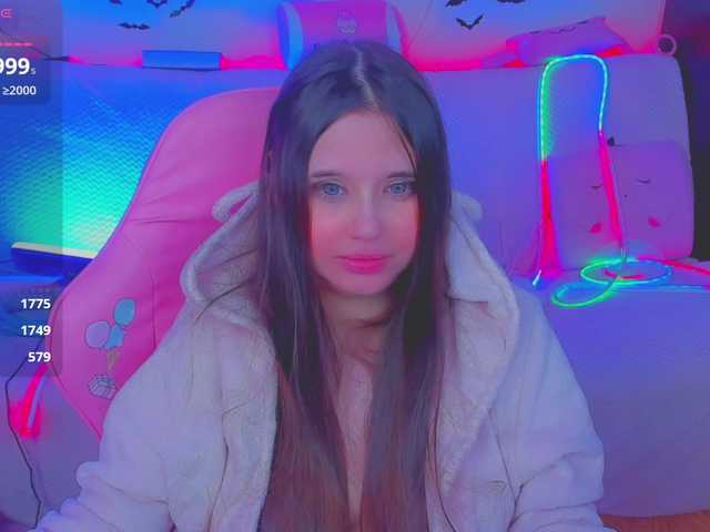 LittleKitsune's BongaCams show and profile