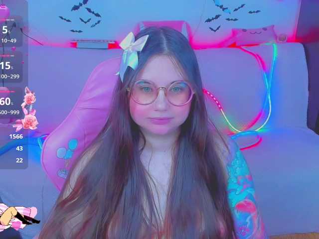 LittleKitsune's BongaCams show and profile