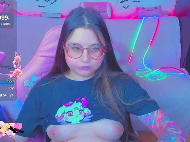 LittleKitsune's BongaCams show and profile