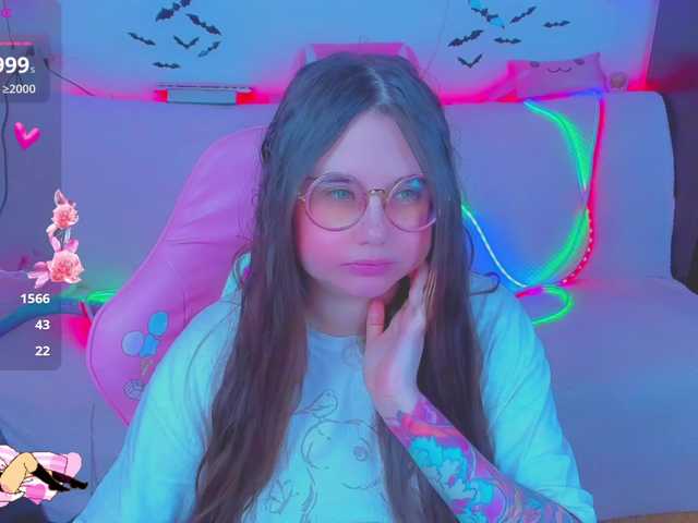 LittleKitsune's BongaCams show and profile