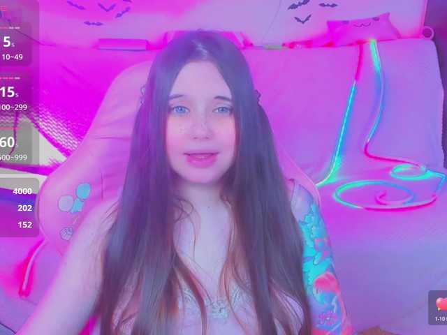 LittleKitsune's BongaCams show and profile