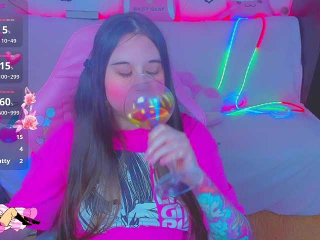 LittleKitsune's BongaCams show and profile