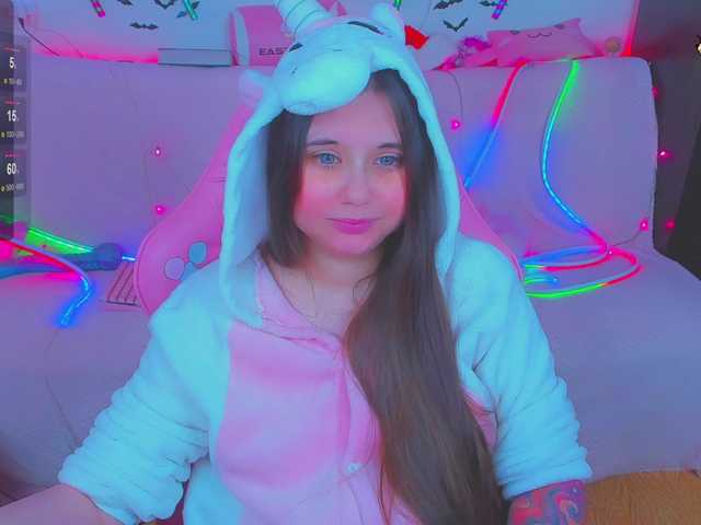 LittleKitsune's BongaCams show and profile