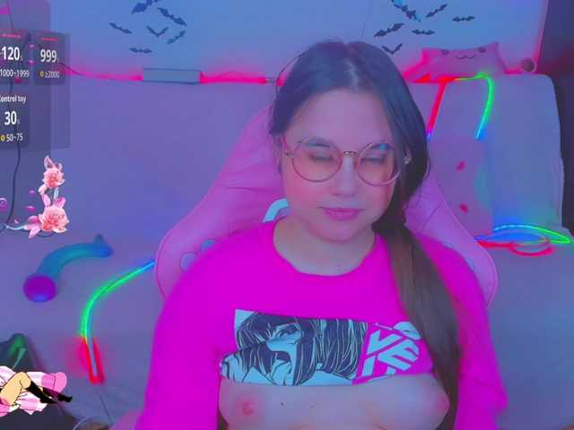 LittleKitsune's BongaCams show and profile