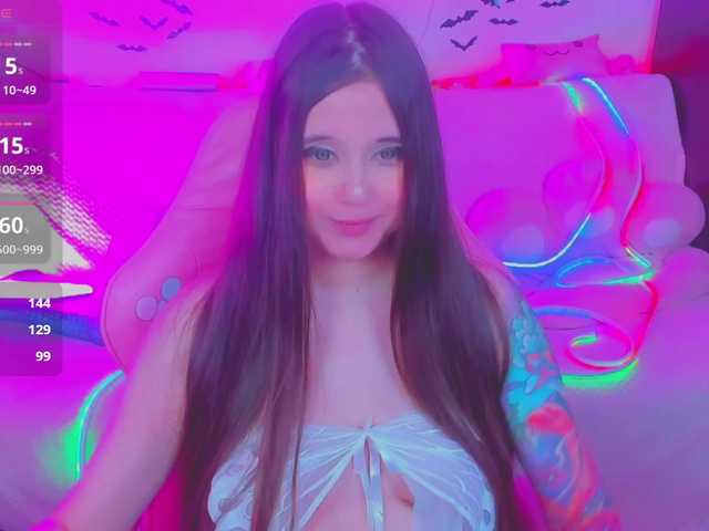 LittleKitsune's BongaCams show and profile