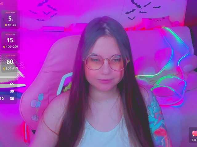 LittleKitsune's BongaCams show and profile