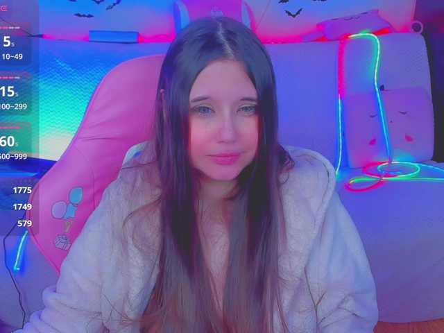 LittleKitsune's BongaCams show and profile