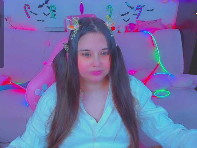 LittleKitsune's BongaCams show and profile