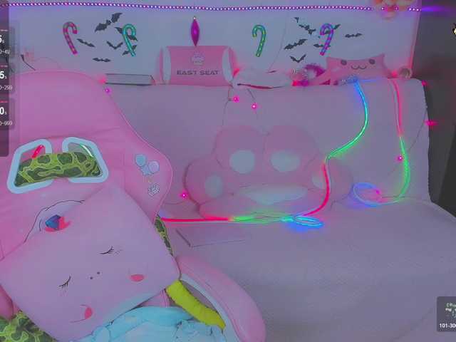 LittleKitsune's BongaCams show and profile