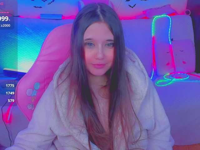 LittleKitsune's BongaCams show and profile