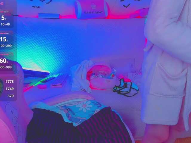 LittleKitsune's BongaCams show and profile