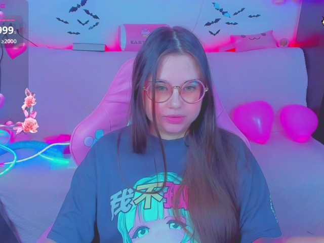 LittleKitsune's BongaCams show and profile