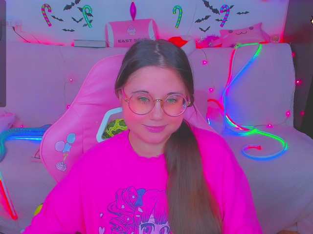 LittleKitsune's BongaCams show and profile