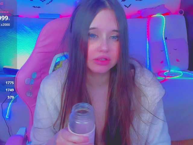 LittleKitsune's BongaCams show and profile