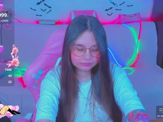 LittleKitsune's BongaCams show and profile