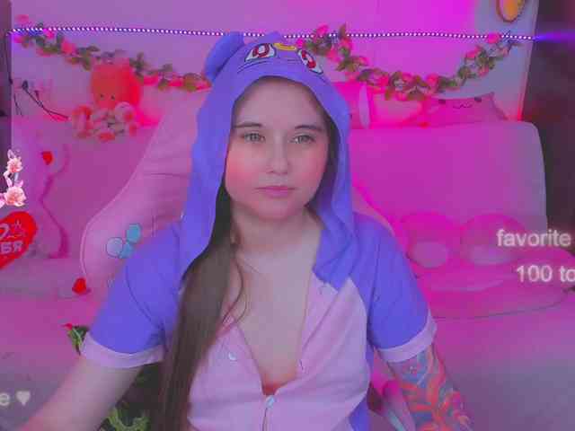 LoliSuccub webcam