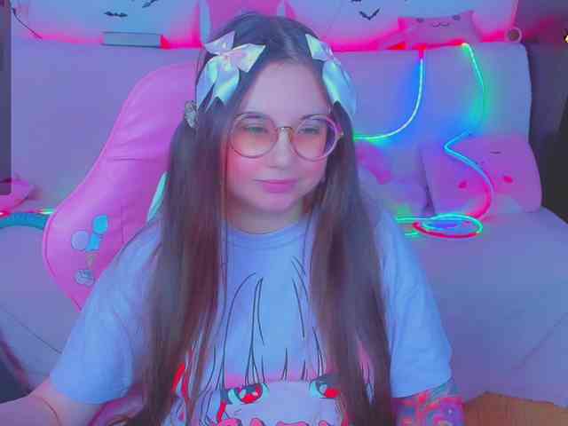 LoliSuccub webcam