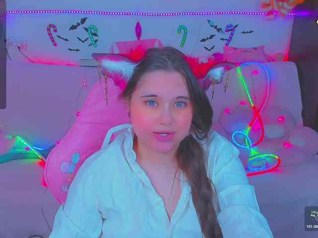 LoliSuccub webcam