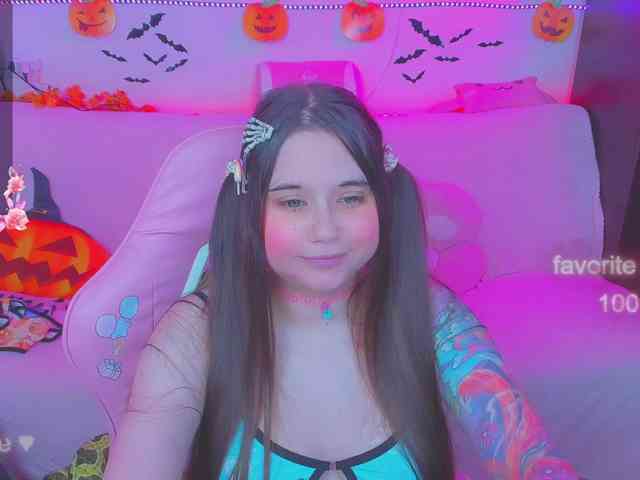 LoliSuccub webcam