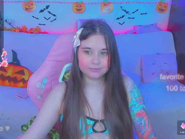 LoliSuccub webcam