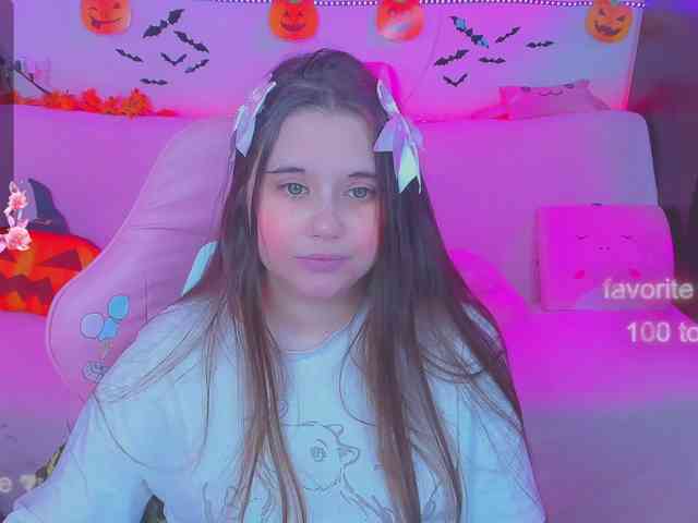 LoliSuccub webcam
