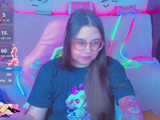LoliSuccub webcam