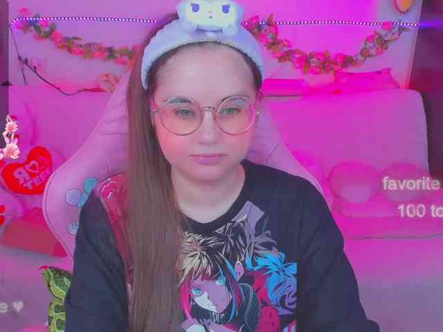 LoliSuccub webcam