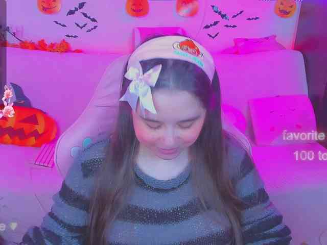 LoliSuccub webcam
